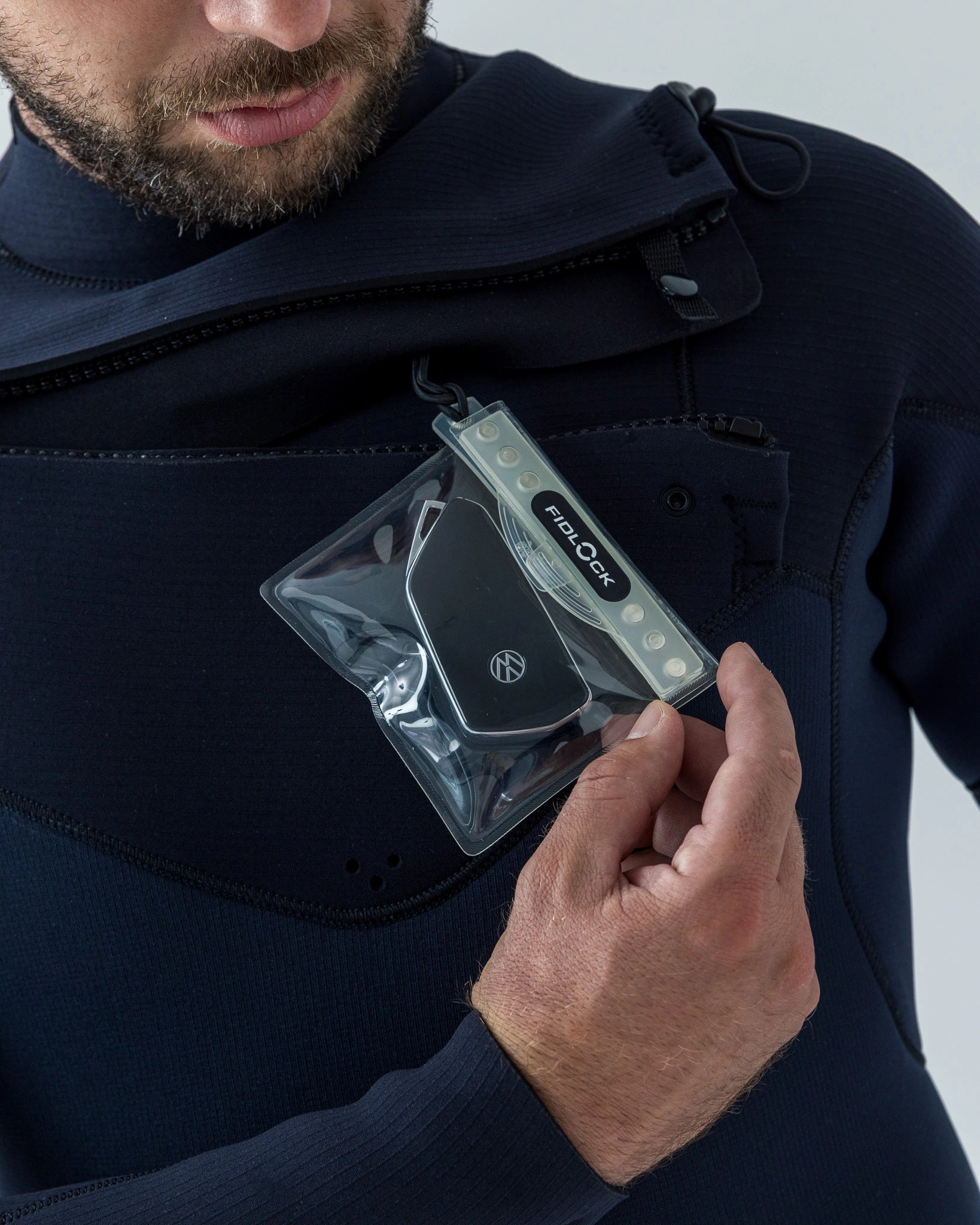 Pianka neoprenowa z kapturem UNDA – Yamamoto G-wetsuit UNDA - Dasea People