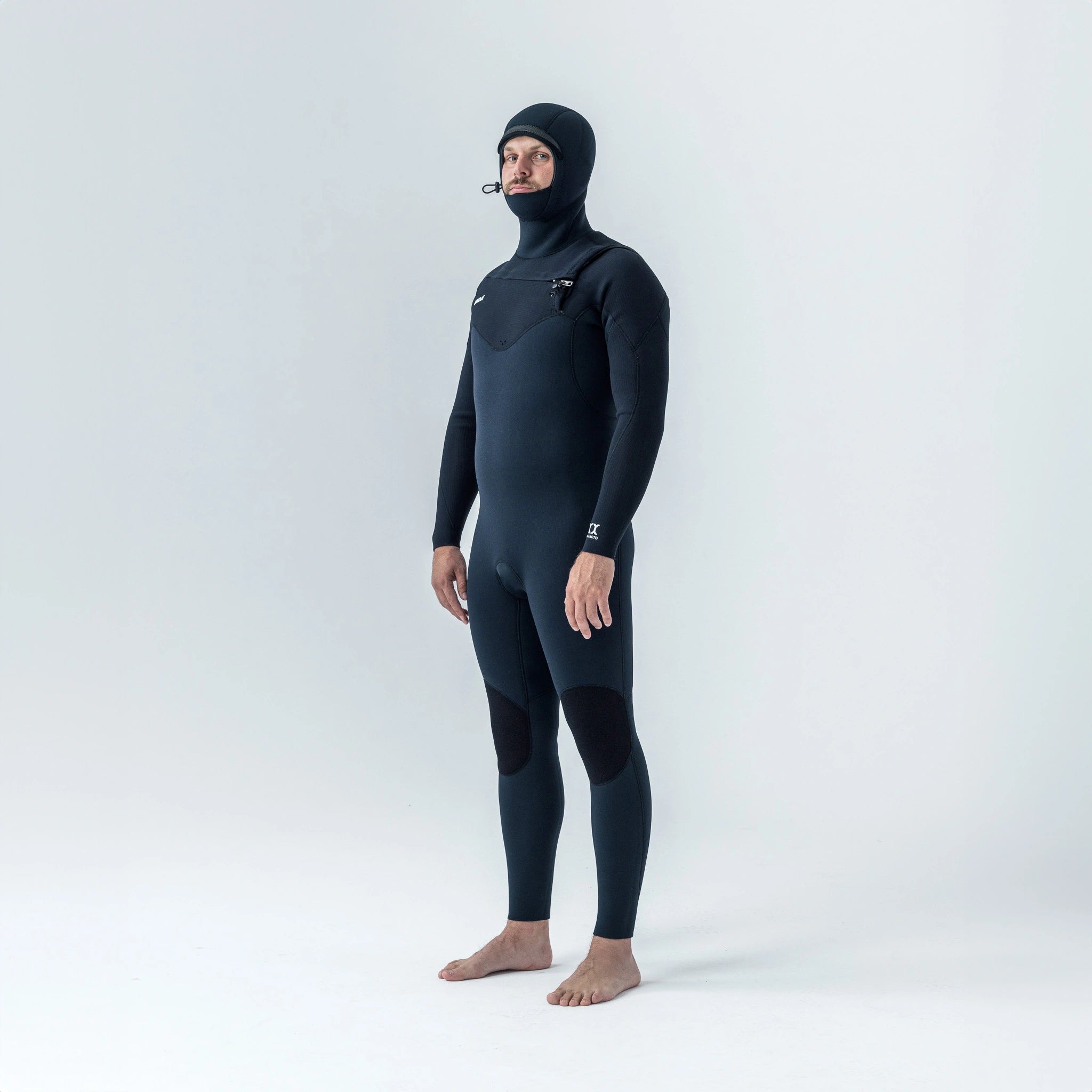 Pianka neoprenowa z kapturem UNDA – Yamamoto G-wetsuit UNDA - Dasea People